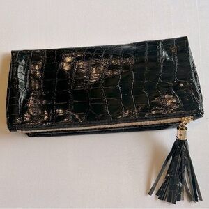 SienaBlu Glossy Textured Alligator Print Tassel Fold Over Zippered Clutch Purse